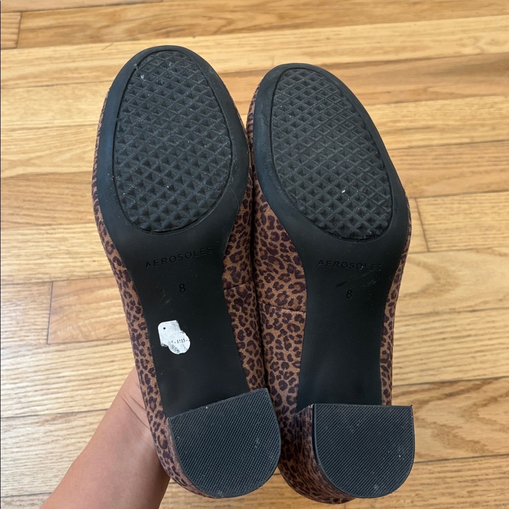 AEROSOLES Leopard Print Heels - Picture 6 of 8